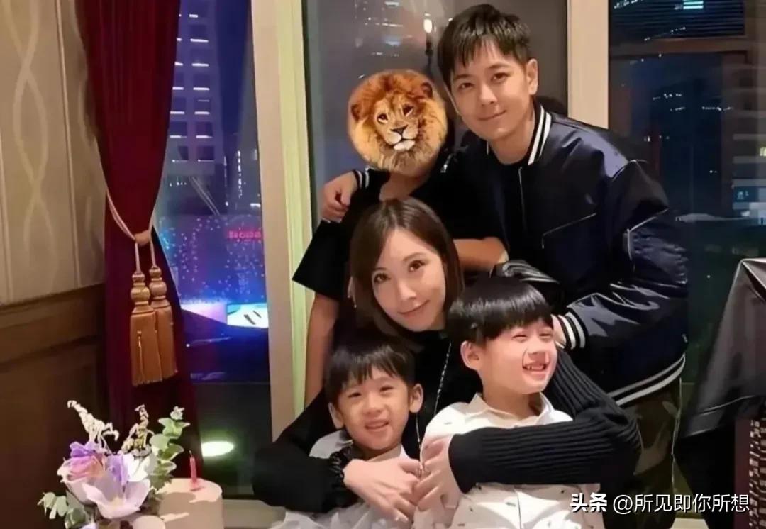 运动深蓝裤子搭配什么外套_深蓝运动裤_深蓝色运动裤子